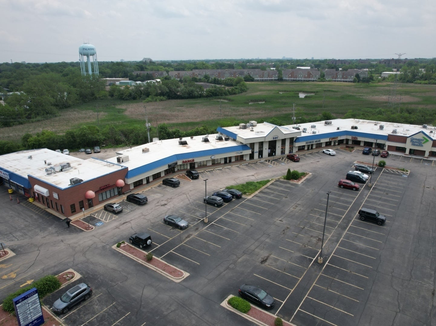 315-345 W Northwest Highway 335 — photo