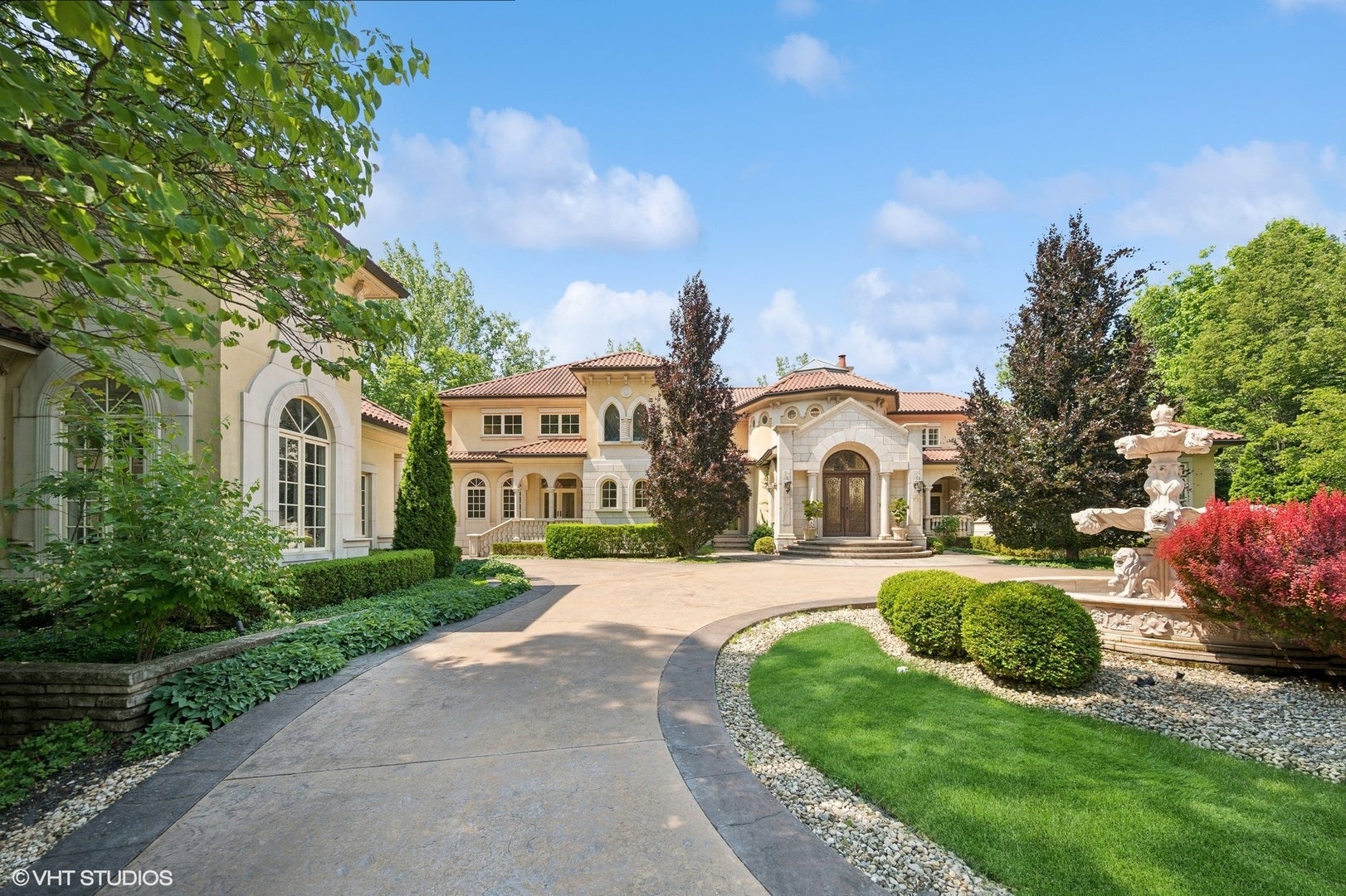 1031 Barrys Court — photo