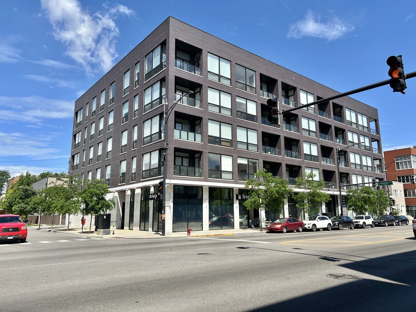 1710 N Western Avenue — photo