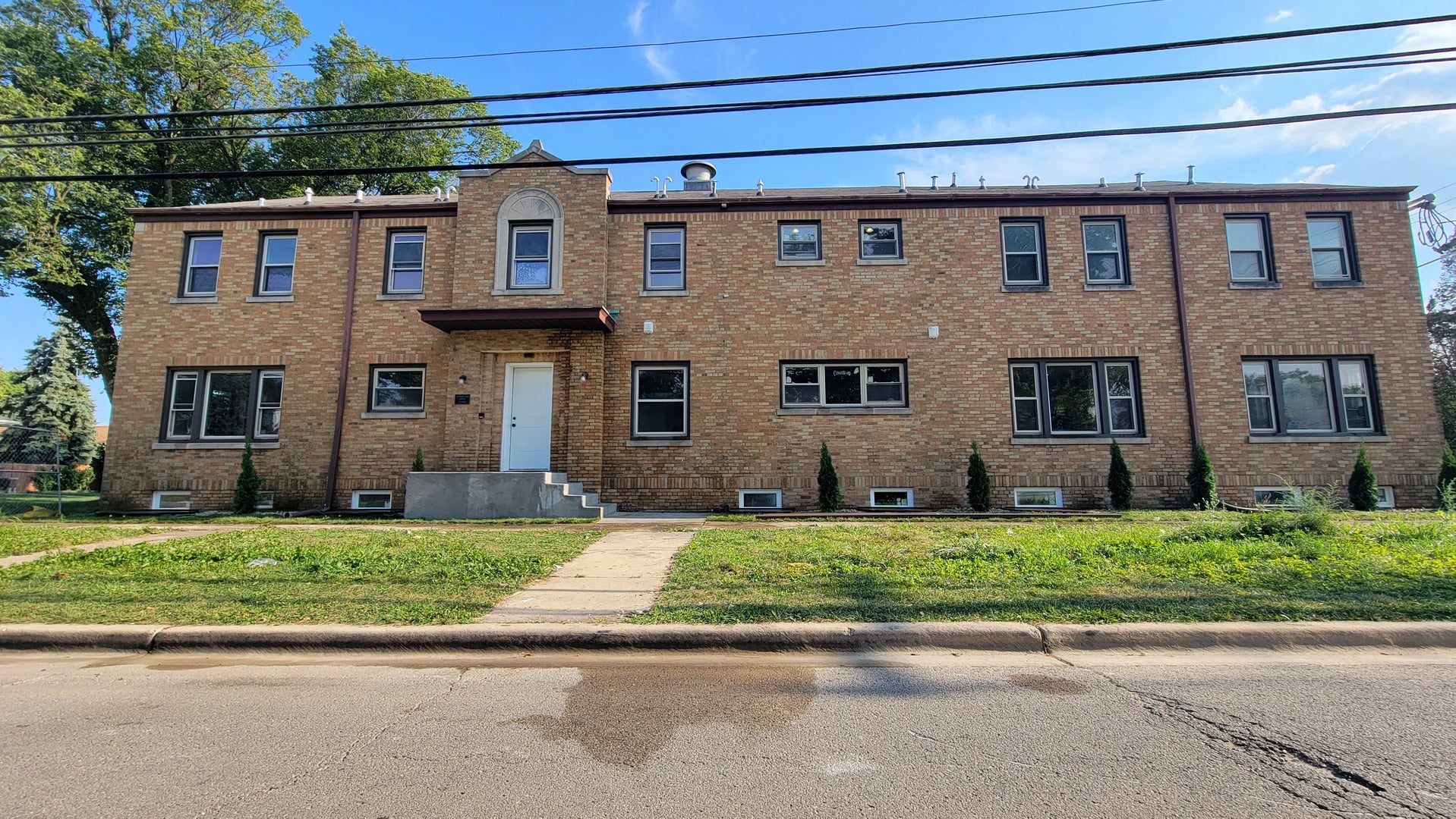 4000 Forest Avenue 6 — photo
