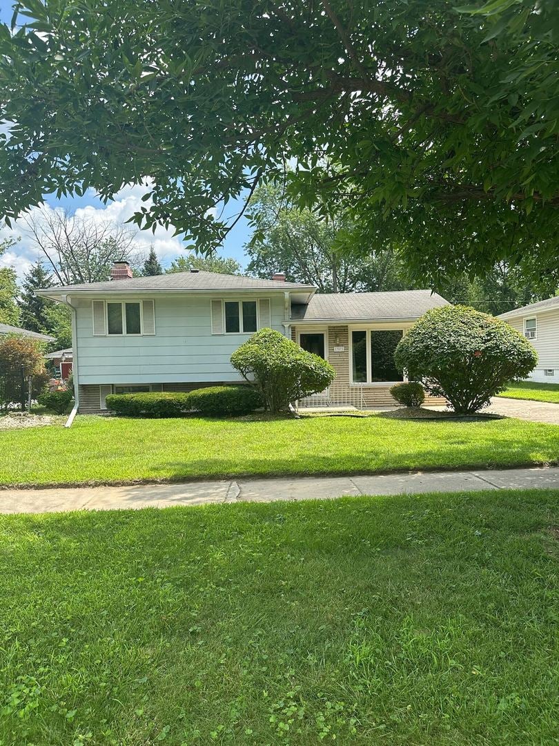 17871 Locust Street — photo