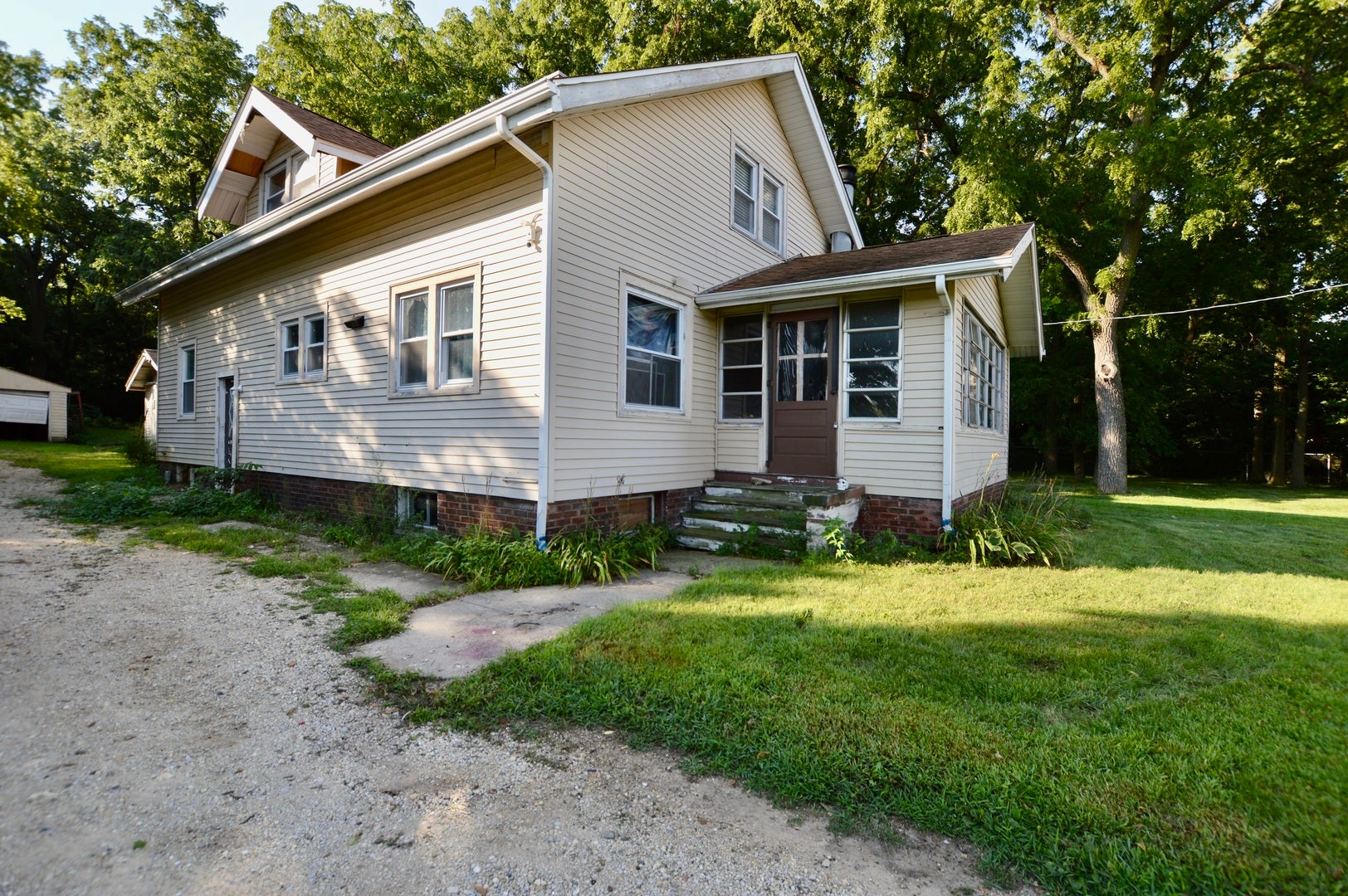 5807 Forest Hills Road — photo