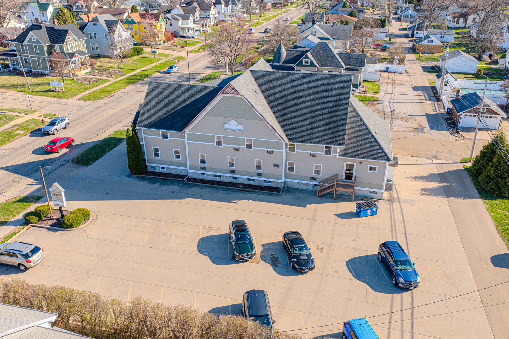 400 N Main Street — photo