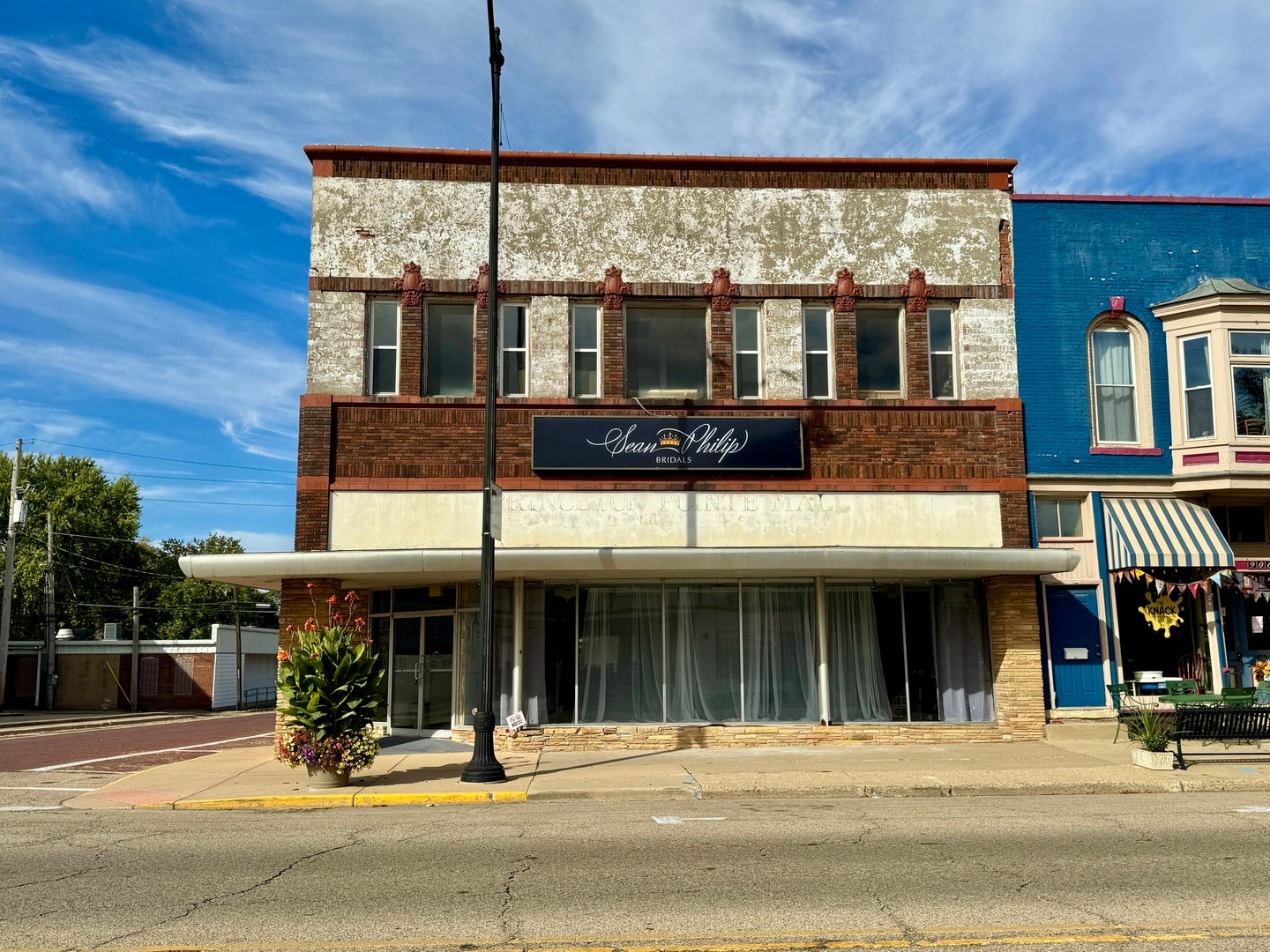902 N Main Street — photo