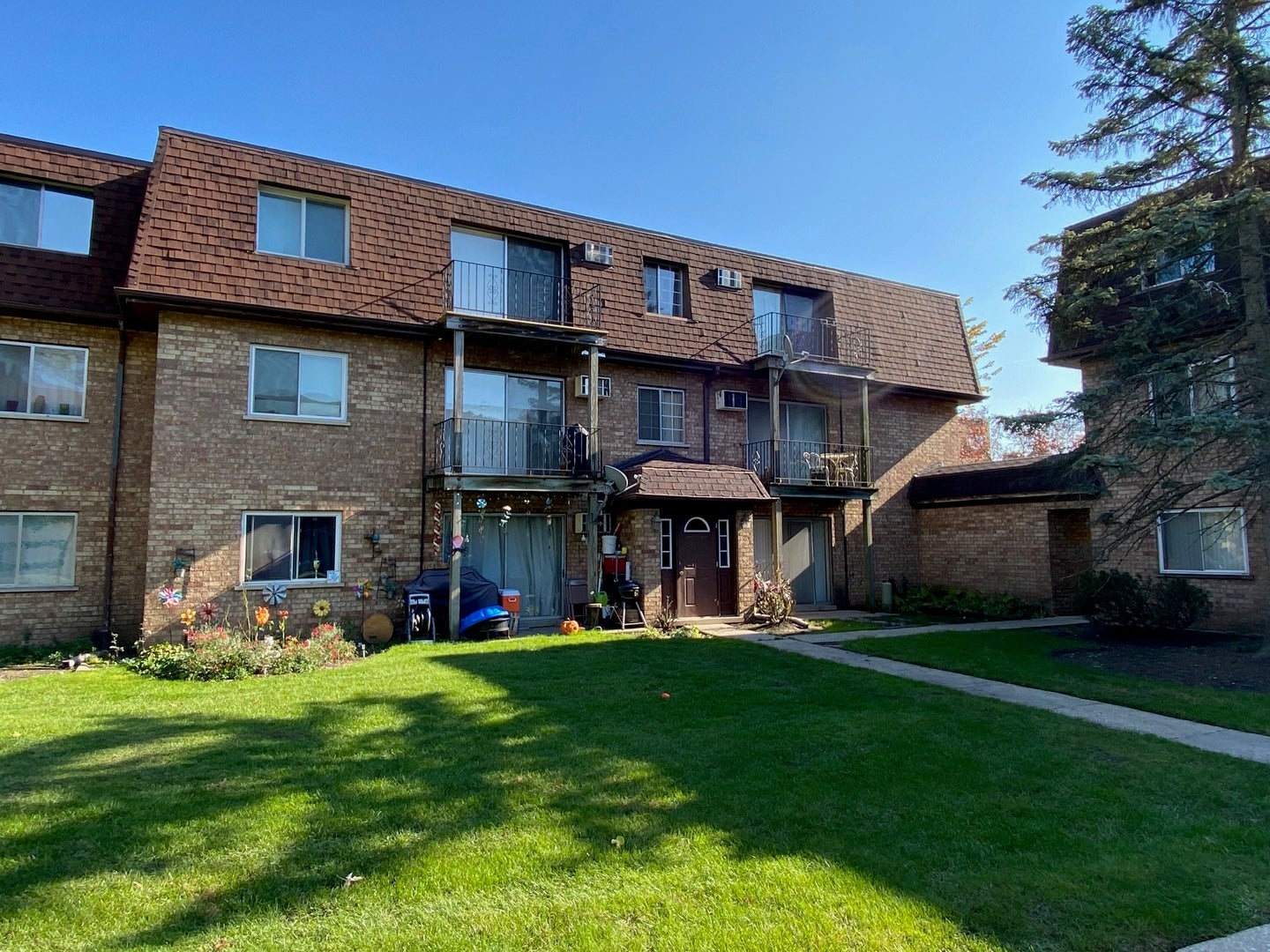 115 E Dundee Road 3N — photo