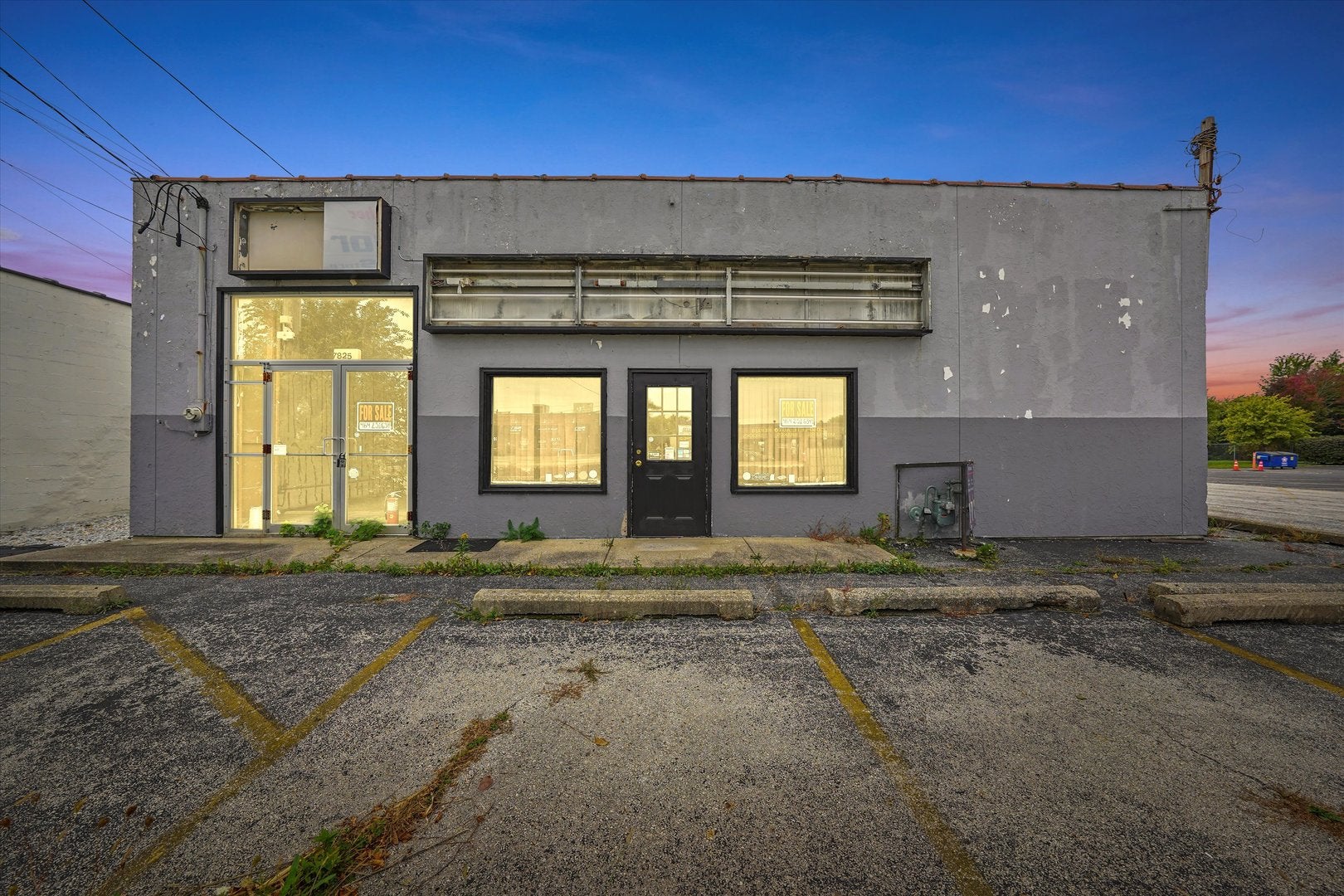 7825 W Lincoln Highway — photo