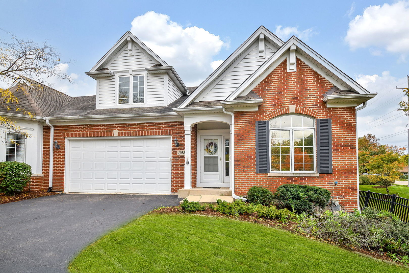 325 Delnor Glen Drive 325 — photo
