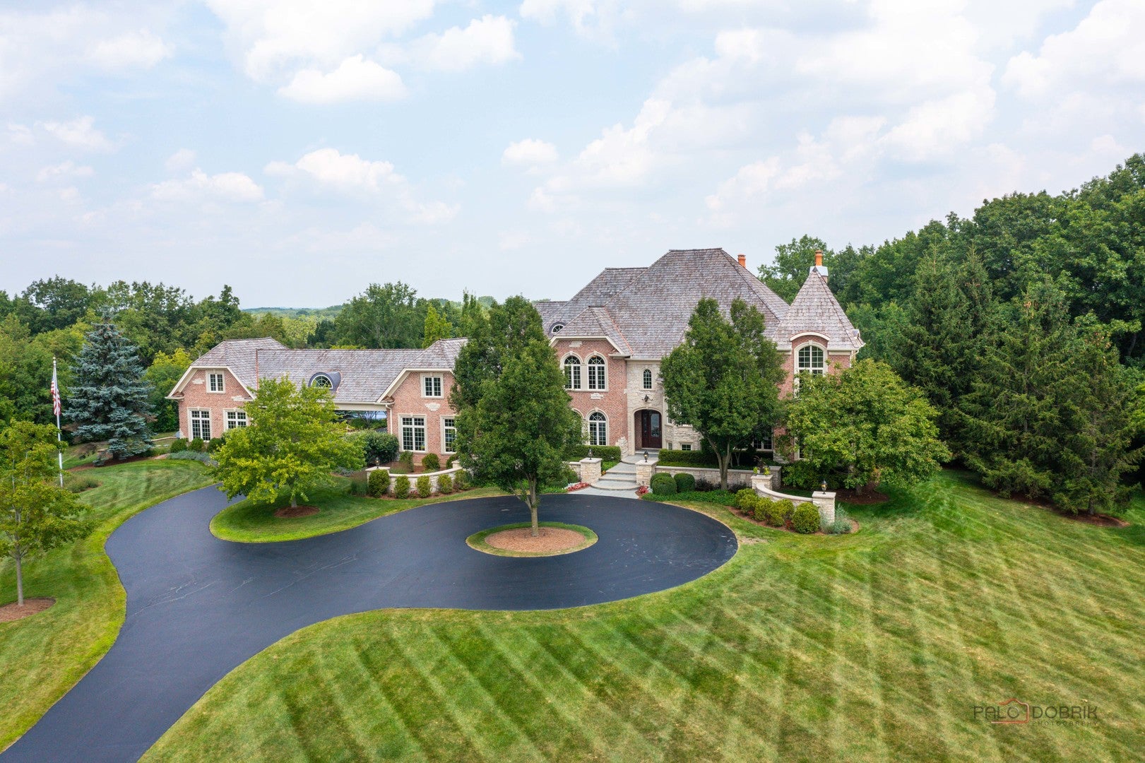 5 Jennifer Court — photo