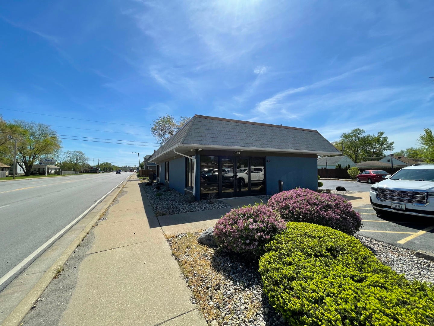1370 W Court Street — photo