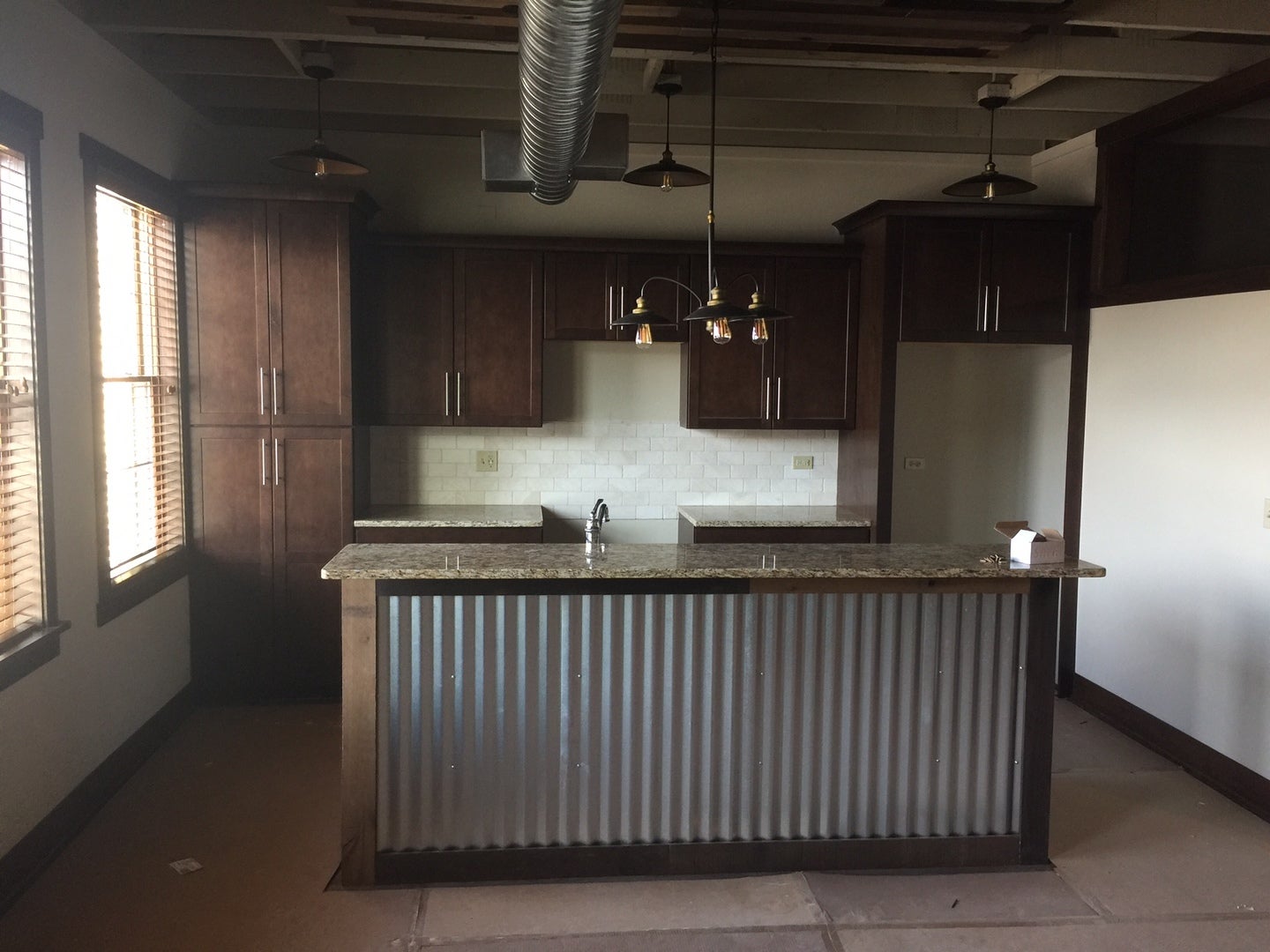 Home in East Dundee, IL 60118 — photo 2