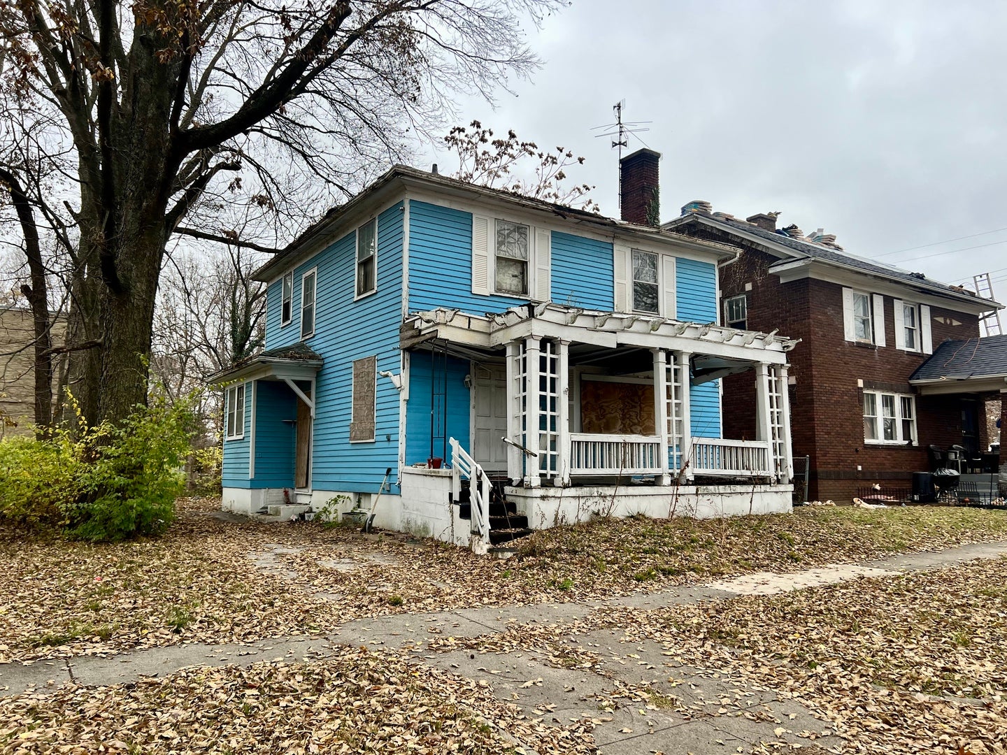 254 W Leafland Avenue — photo