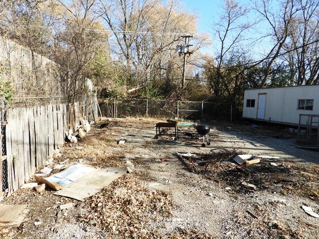 Home in Gurnee, IL 60031 — photo 3