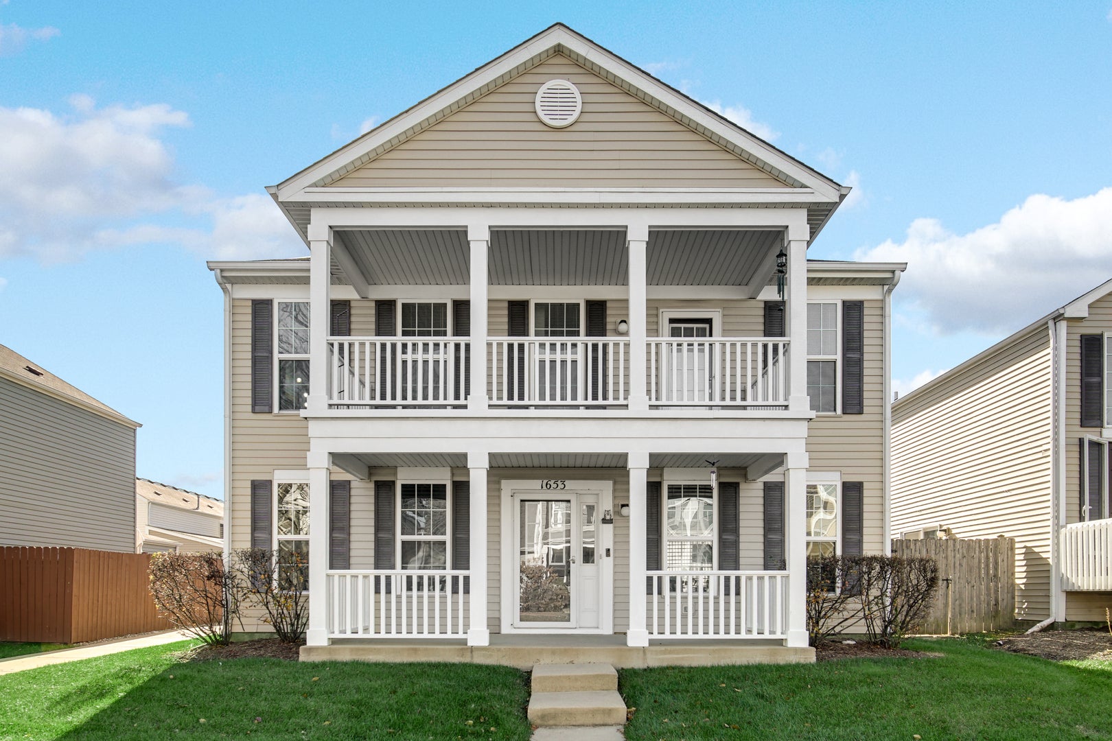 1653 Victoria Park Circle — photo