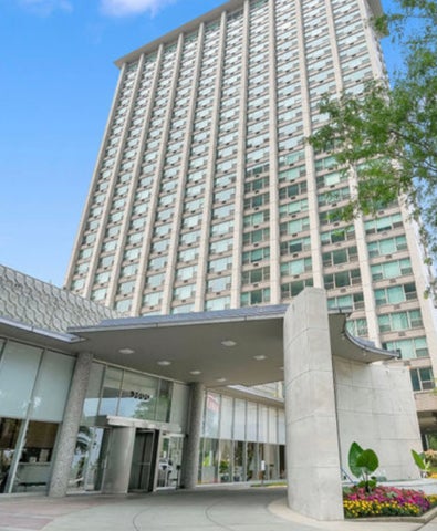 3600 N Lake Shore Drive 518 — photo