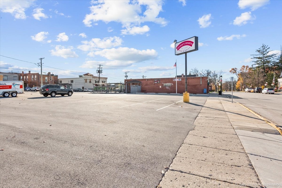 1361 Benton Street — photo
