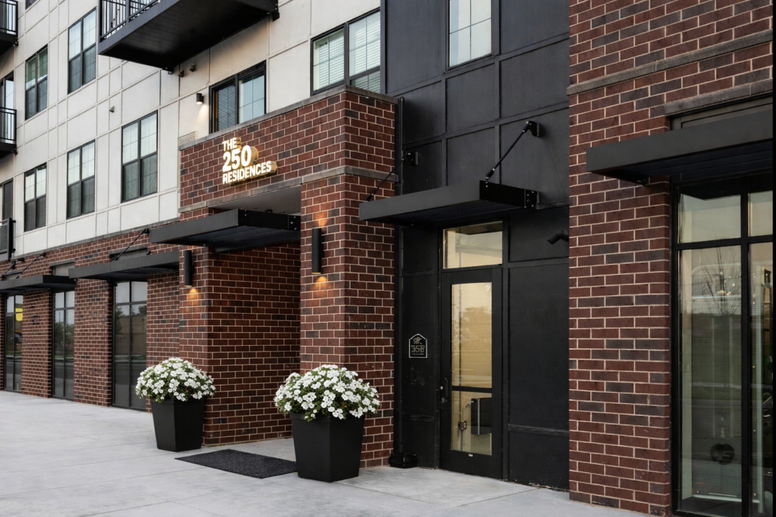 250 McHenry Road C1 — photo