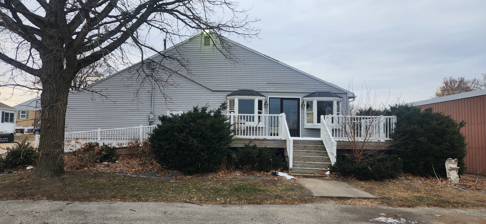 3 Victoria Drive — photo