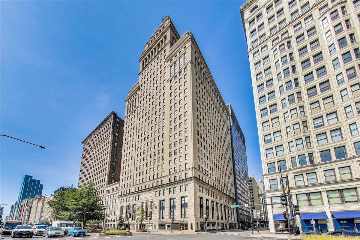 310 S Michigan Avenue 1500 — photo