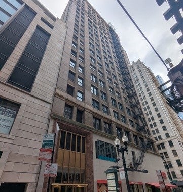 111 N Wabash Avenue 1806 — photo