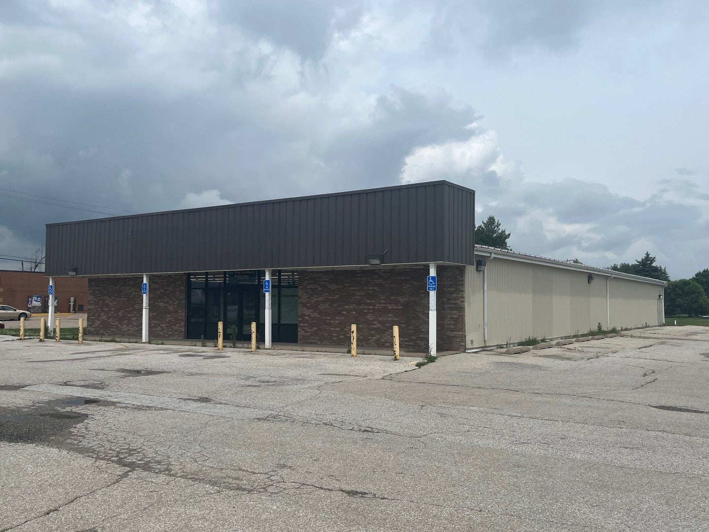 702 US-61 N — photo