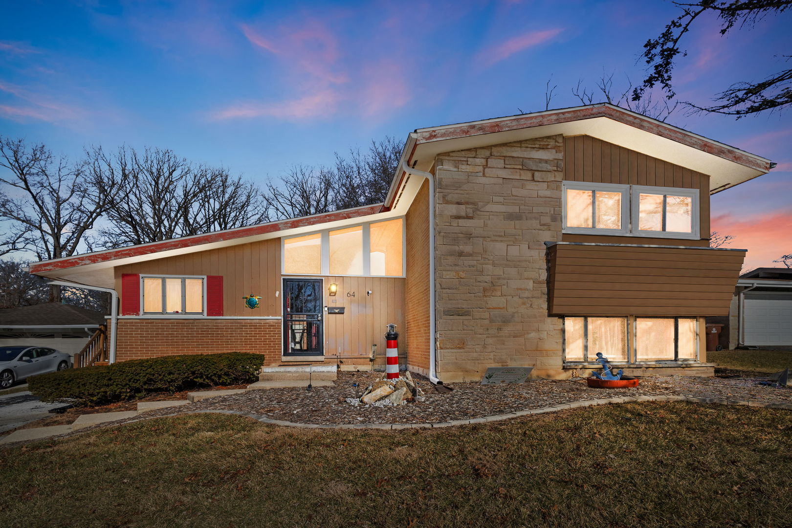 64 Blackhawk Drive — photo