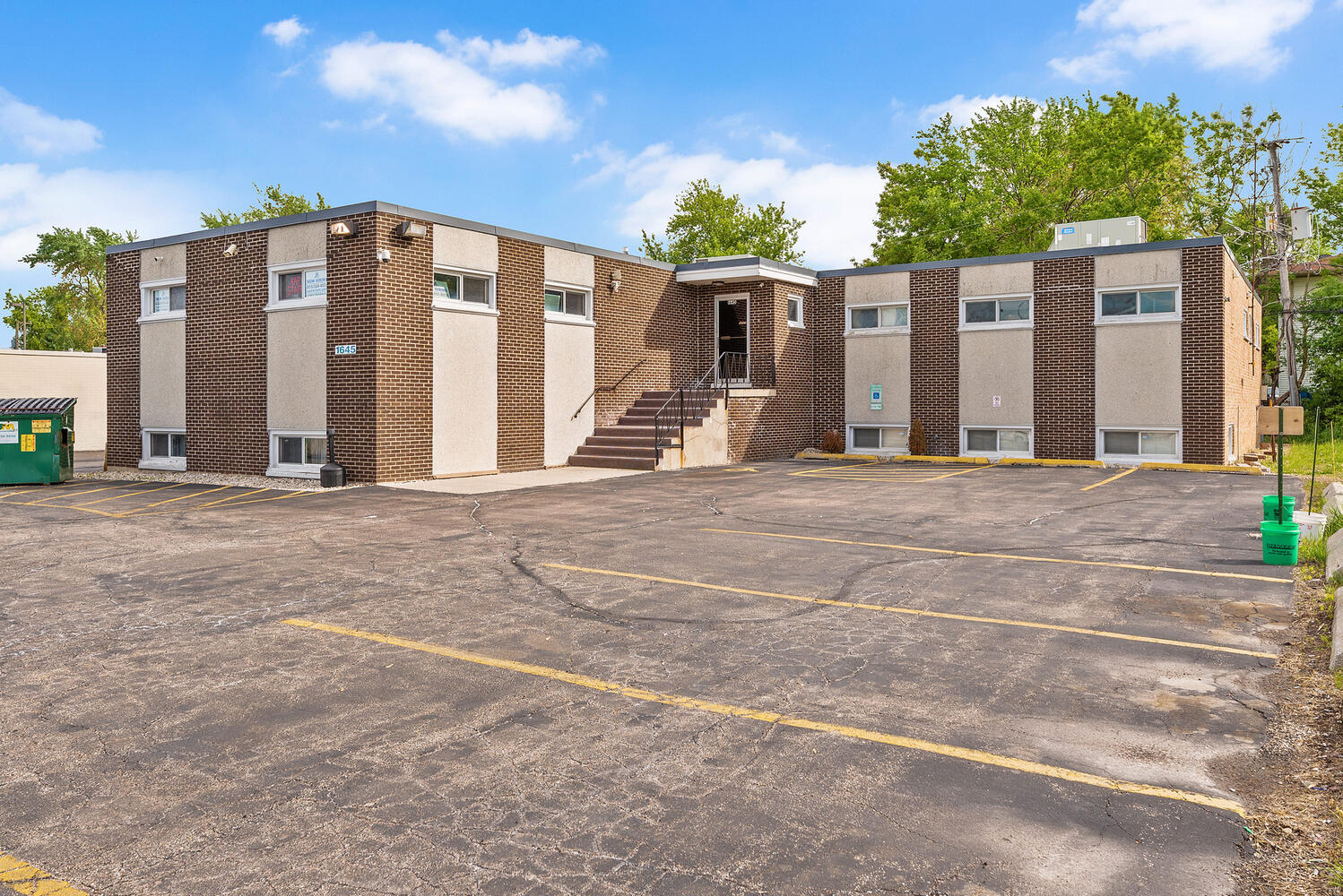 1645 Irving Park Road 202 — photo