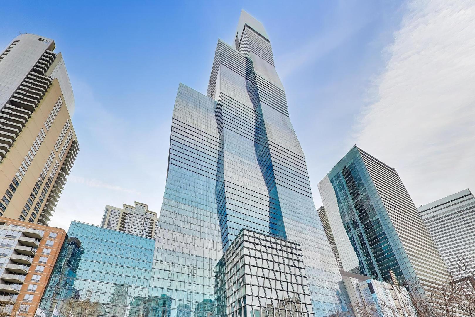 363 E Wacker Drive 5506 — photo