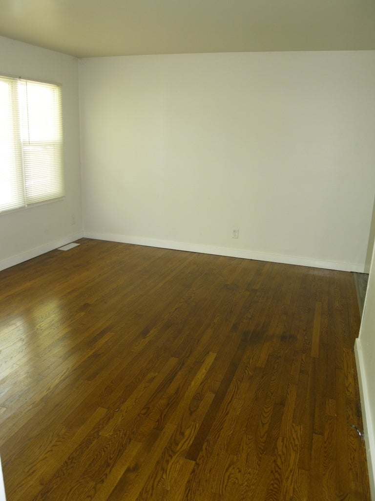 Home in Sauk Village, IL 60411 — photo 3