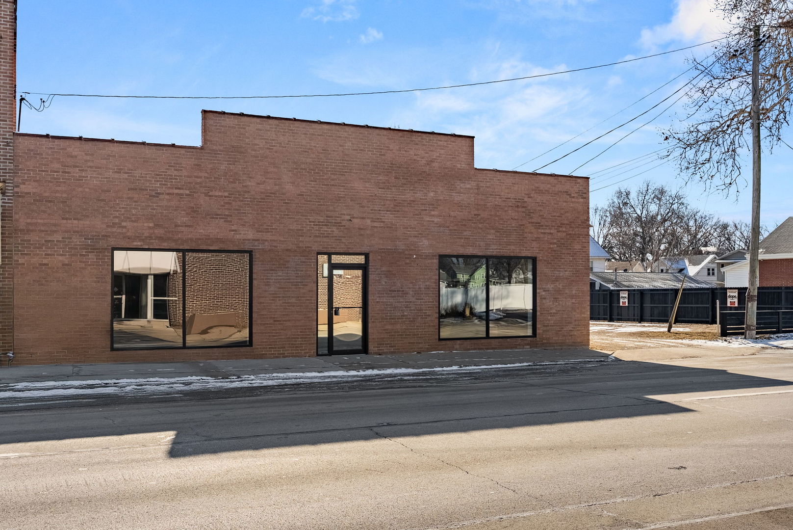 1207 E 4th Street — photo