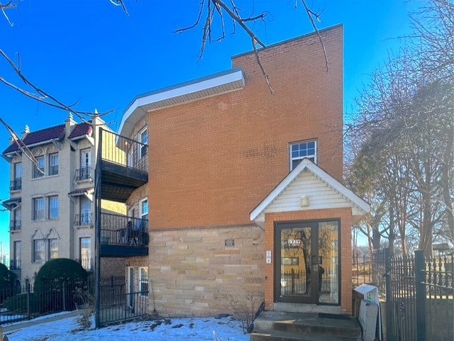 1939 W Pratt Boulevard 3 — photo