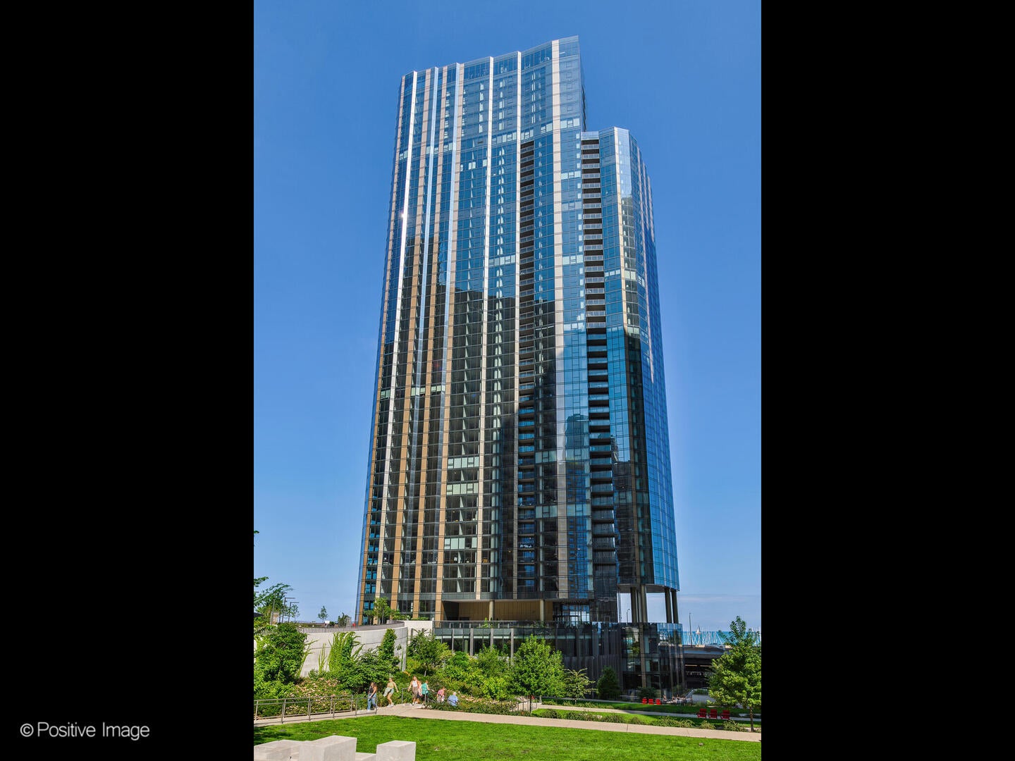 211 N Harbor Drive 1003 — photo