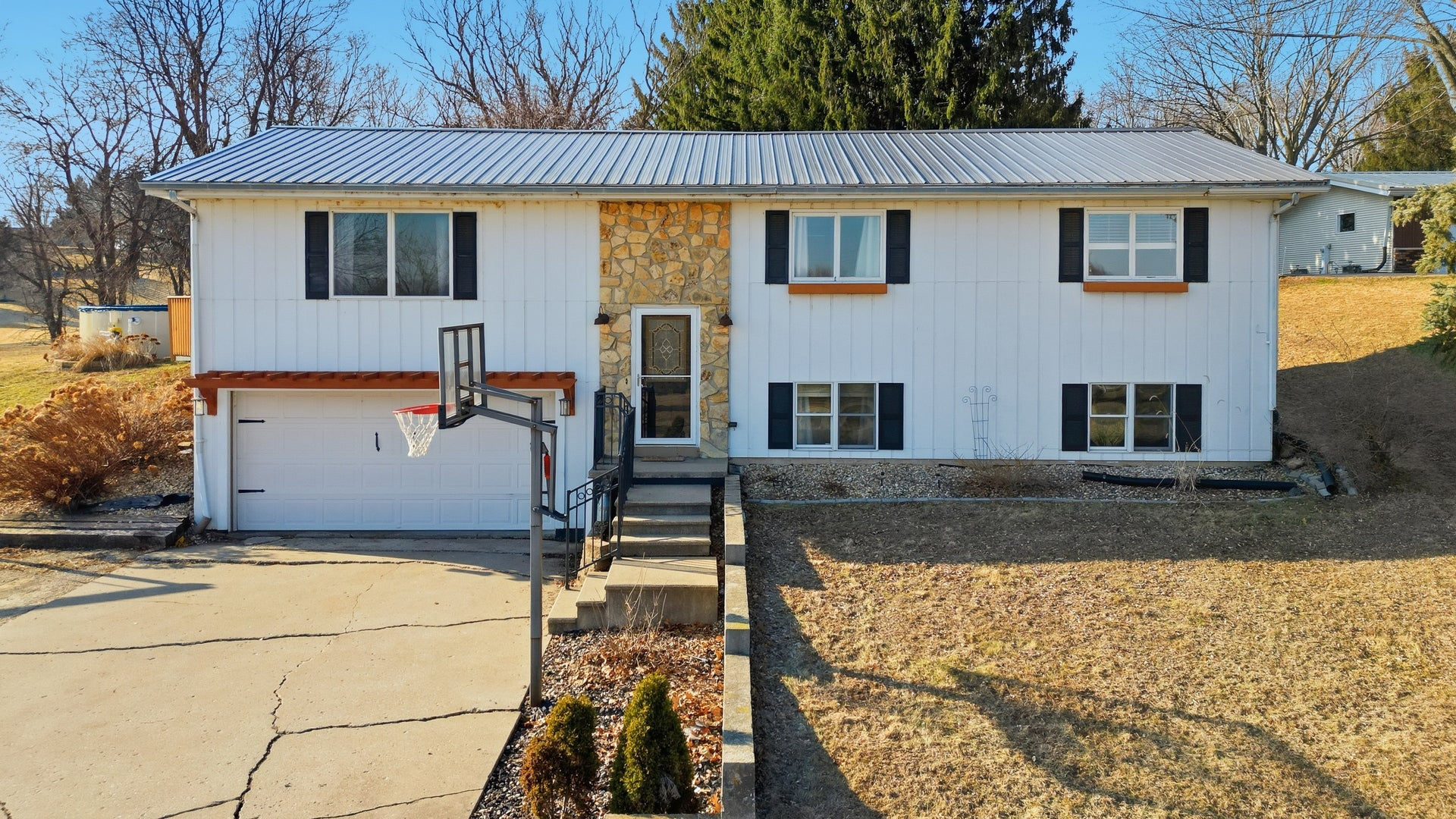 13831 Prairie Center Road — photo