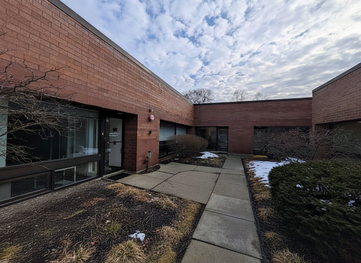 666 Dundee Road 900 — photo