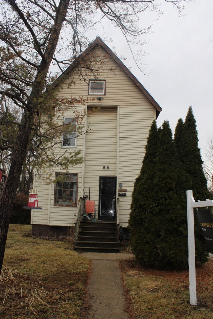 14438 Des Plaines Street — photo