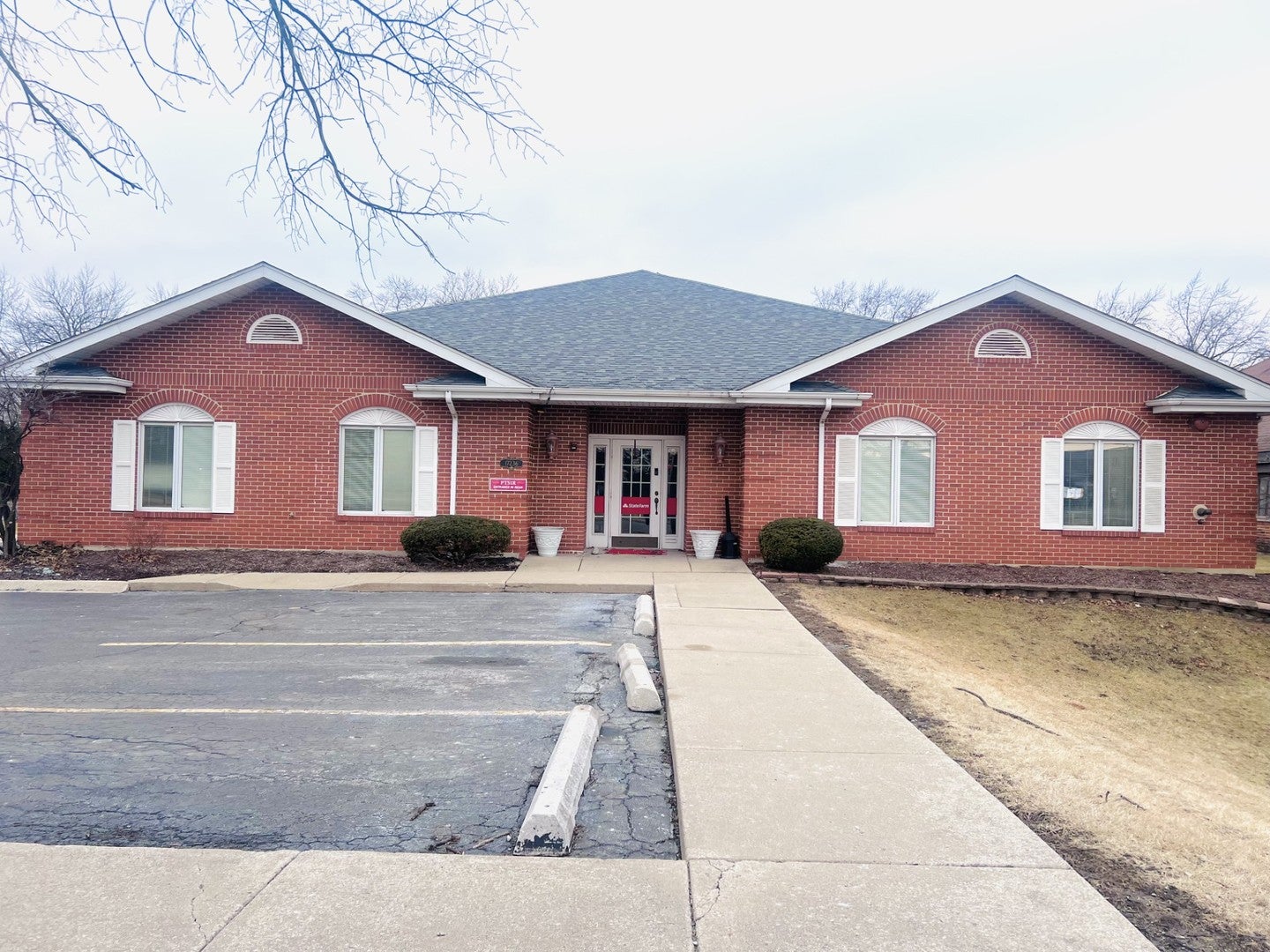 17236 Harlem Avenue — photo