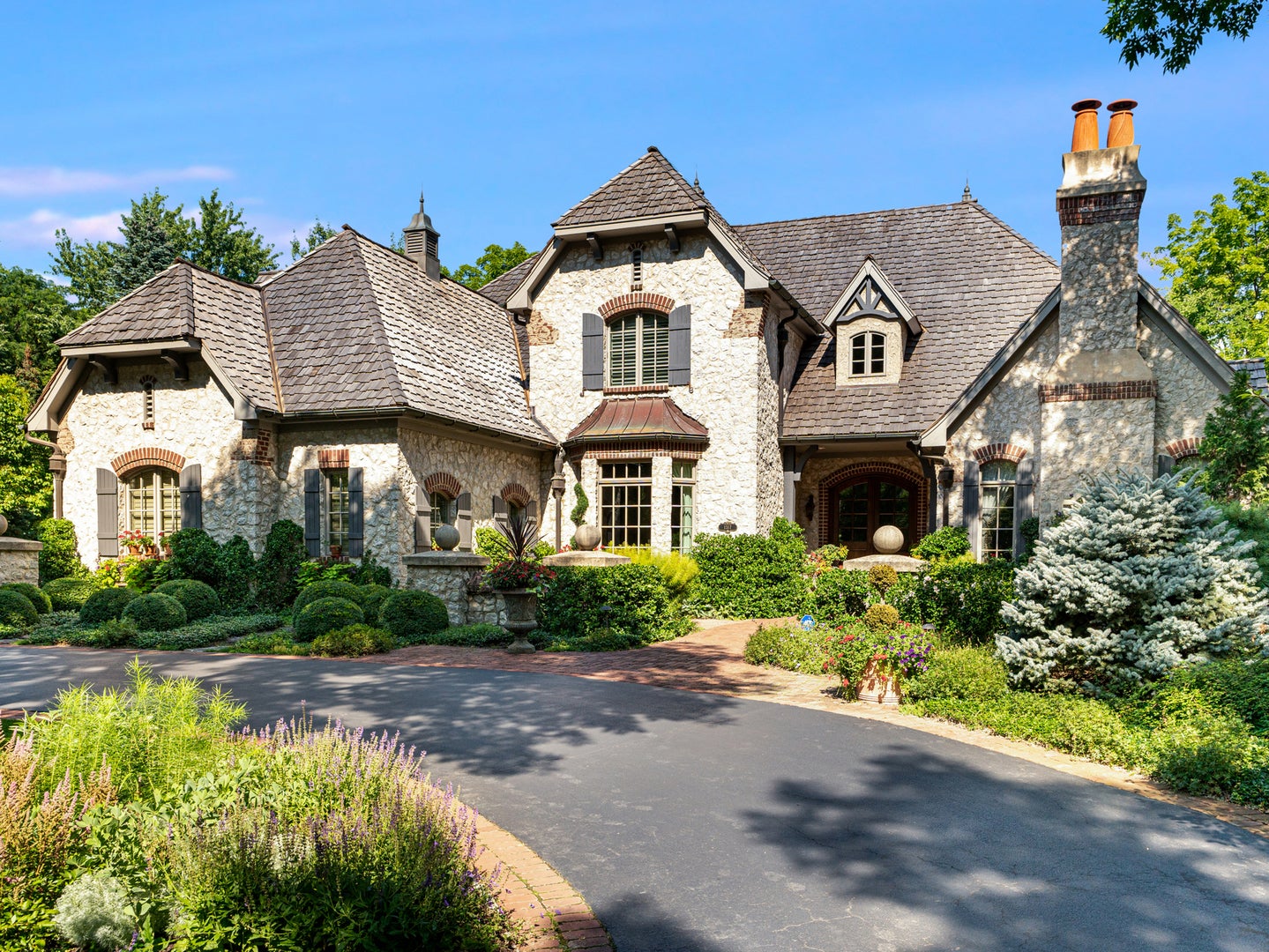 1317 Fox Glen Drive — photo