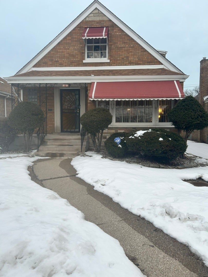 8731 S Clyde Avenue — photo