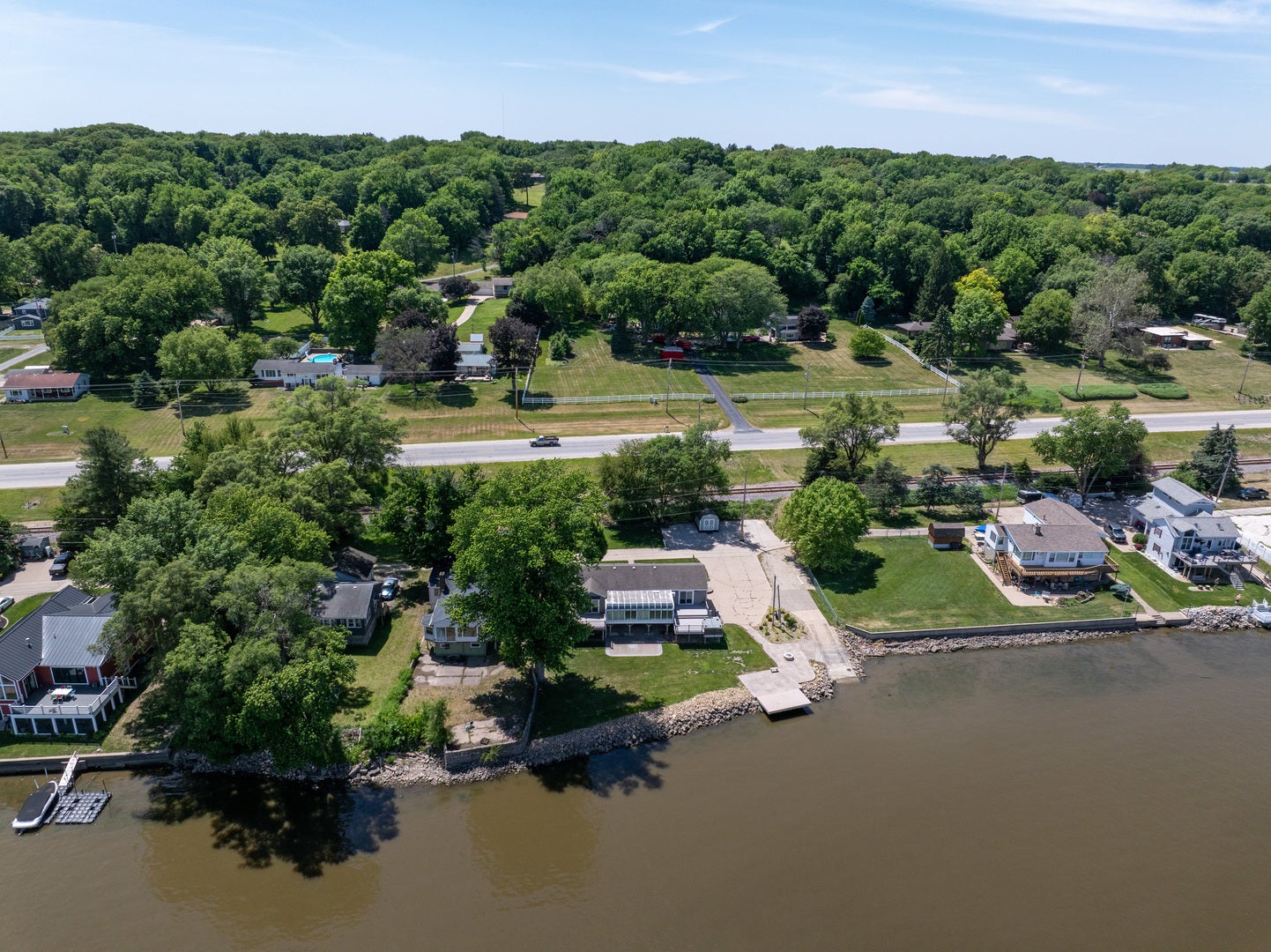 22799 Great River Road — photo