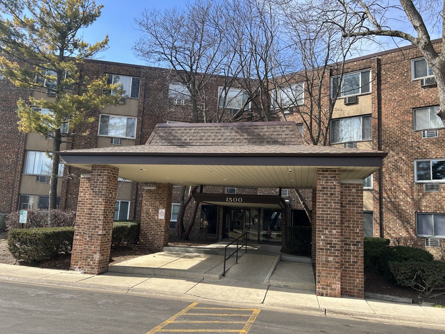 1500 Robin Circle 314 — photo