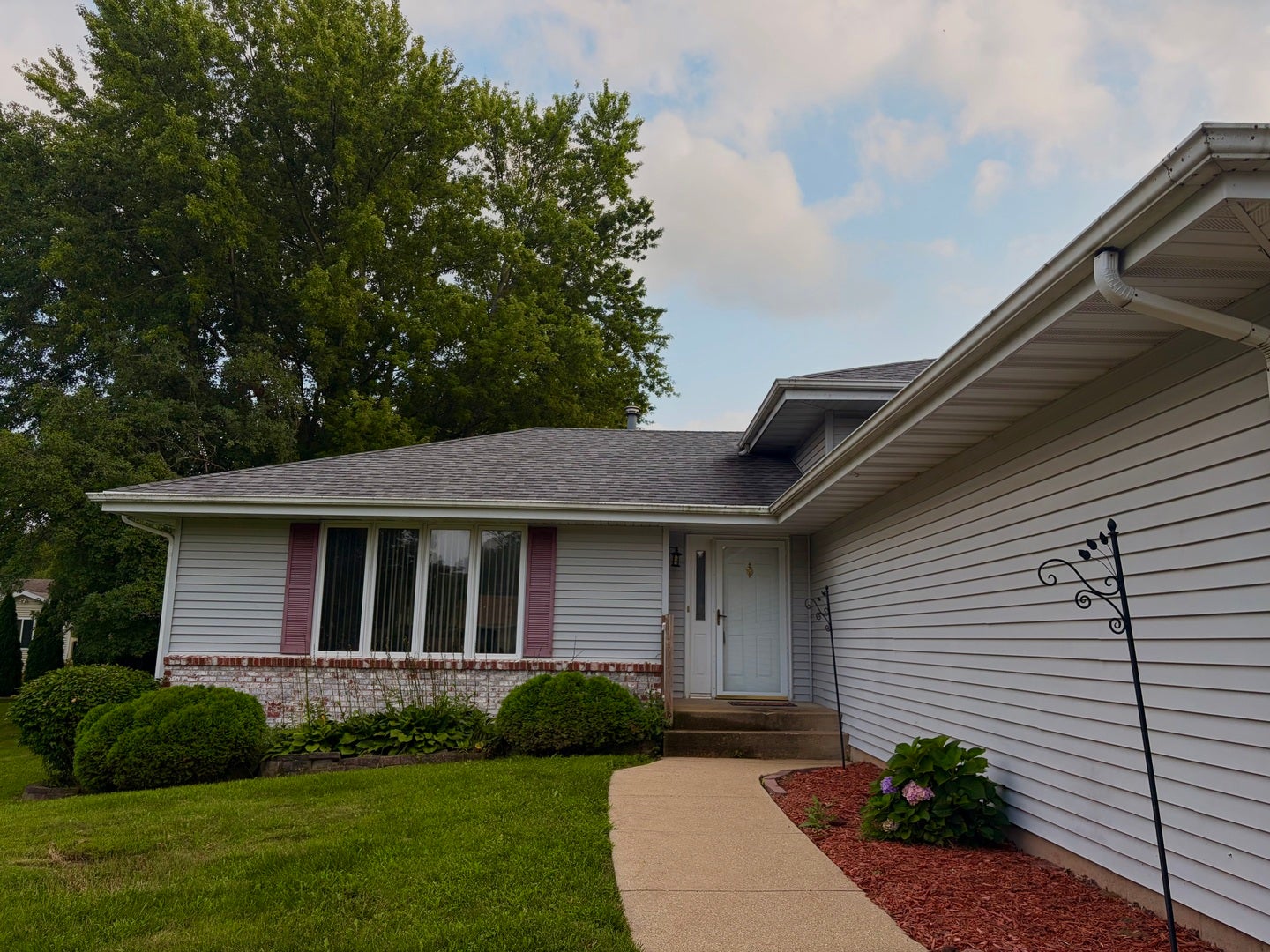 2215 Wheatland Terrace — photo