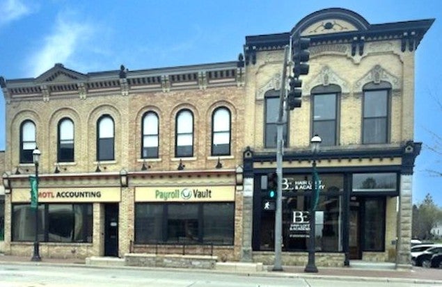 106 W Main Street B — photo