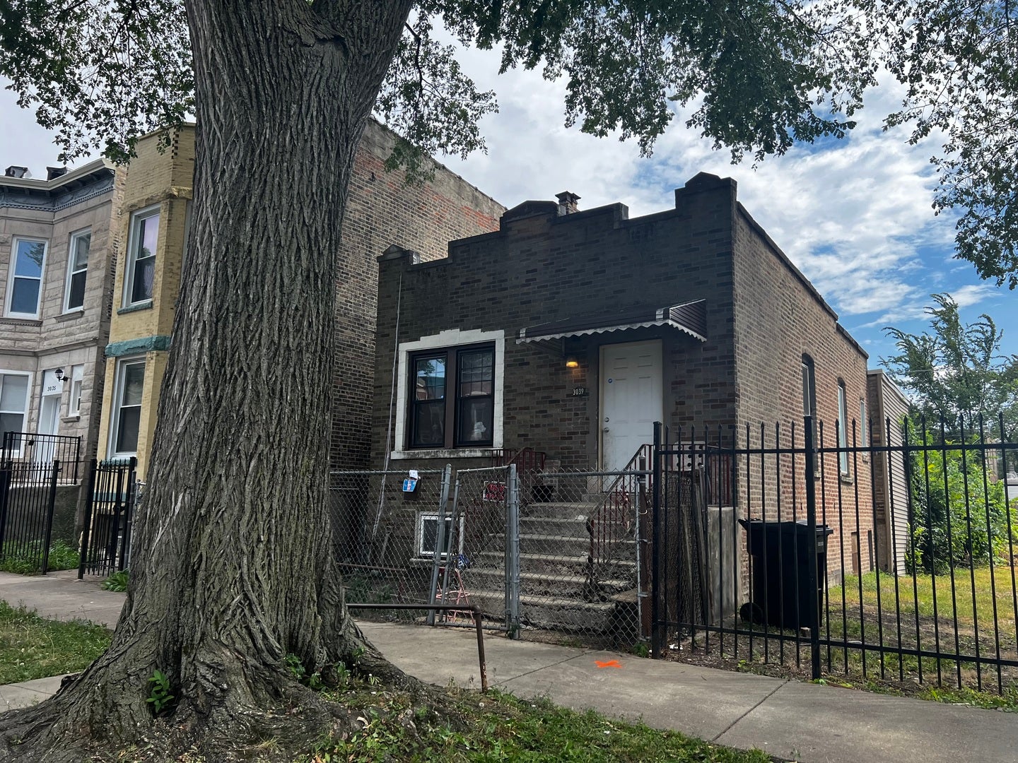 3039 W Flournoy Street — photo