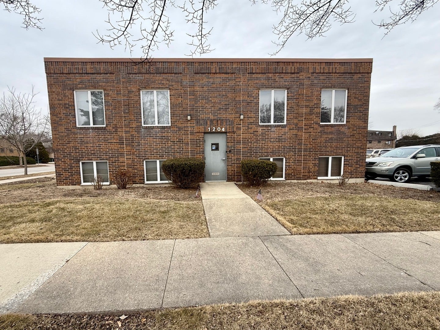 1204 E Central Road — photo