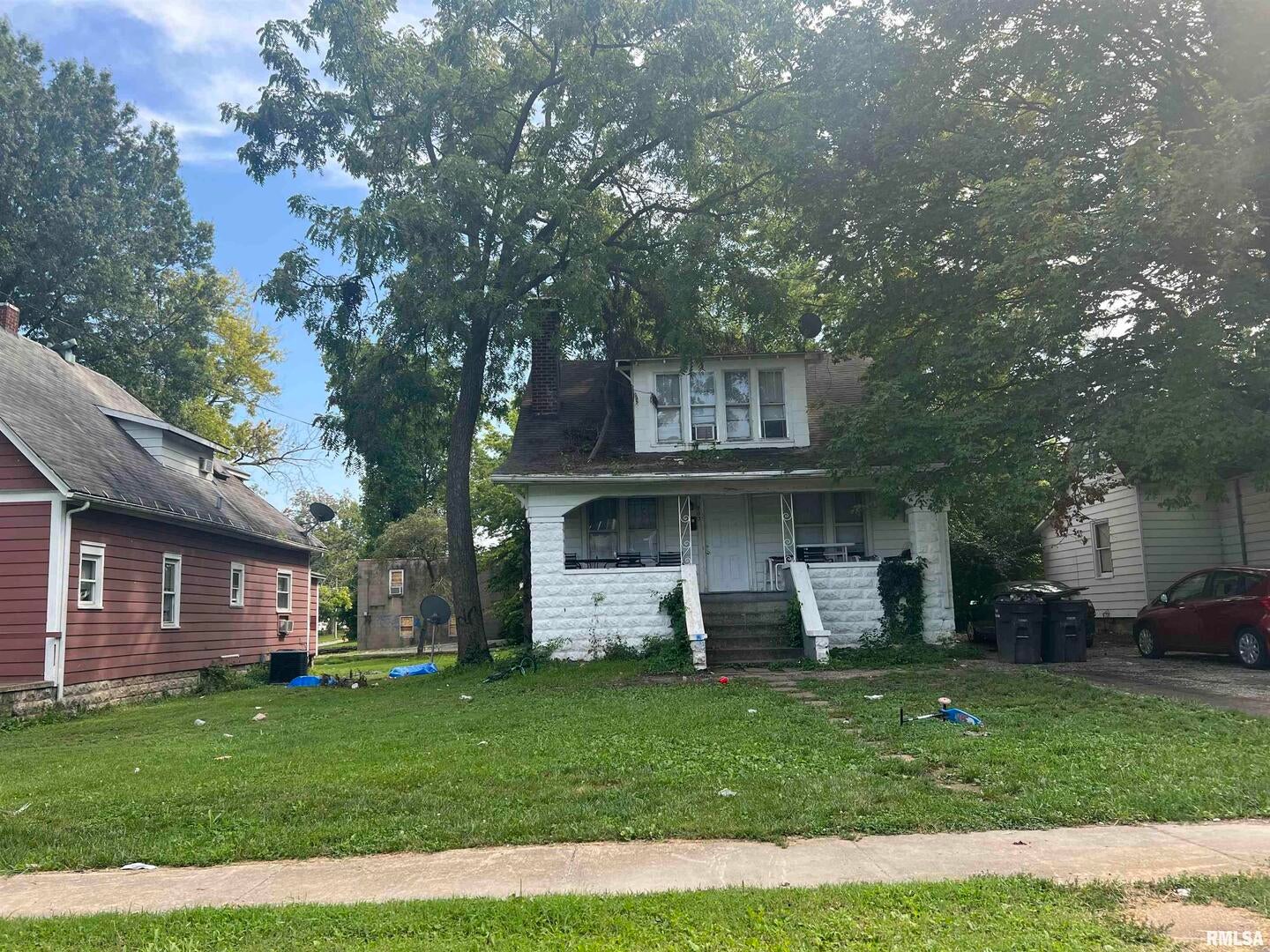 703 W College Street — photo
