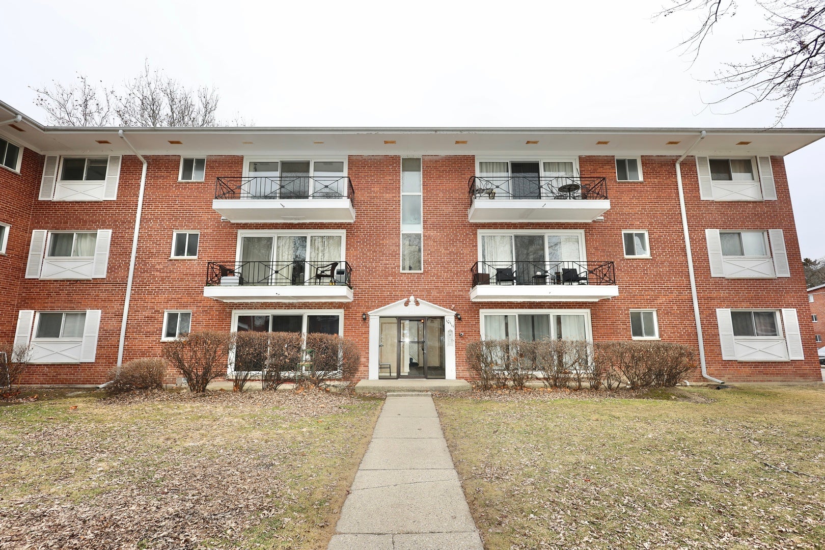 10111 Old Orchard Court 203 — photo