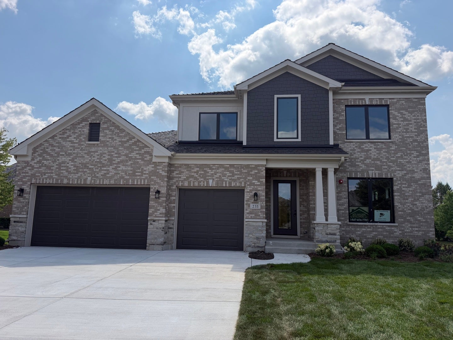 235 Plainfield Court — photo