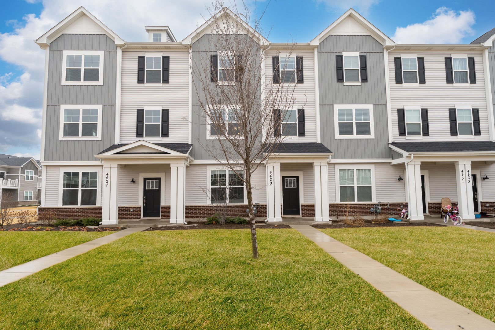 4429 Chelsea Manor Circle — photo