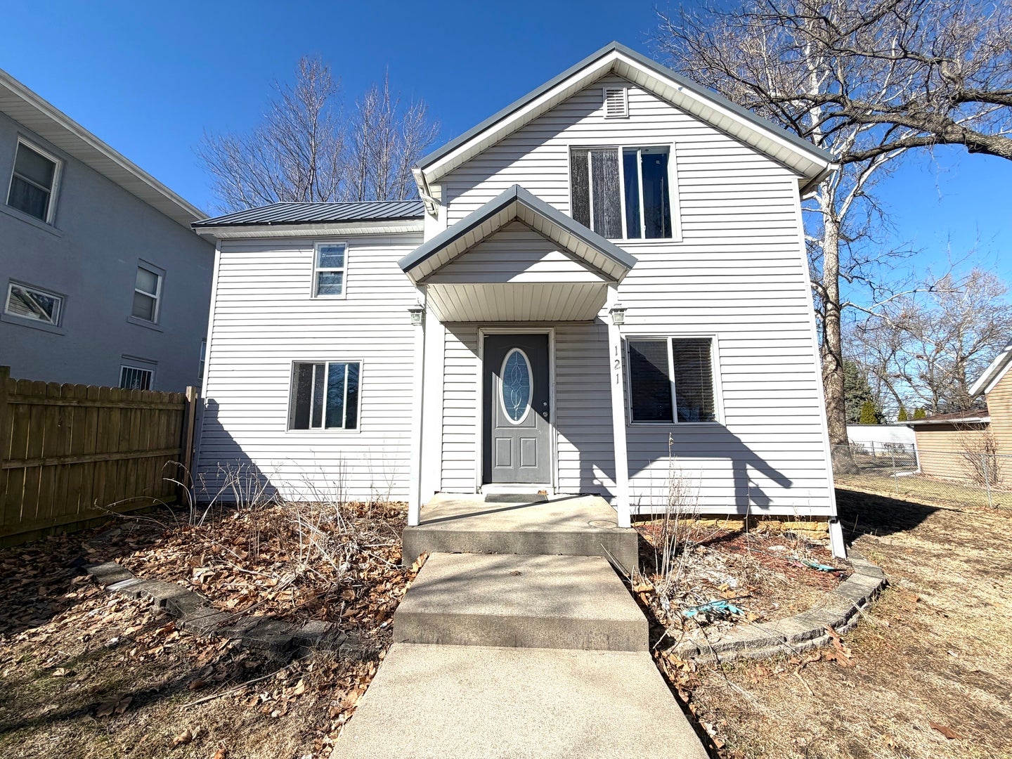 121 S Merrill Street — photo