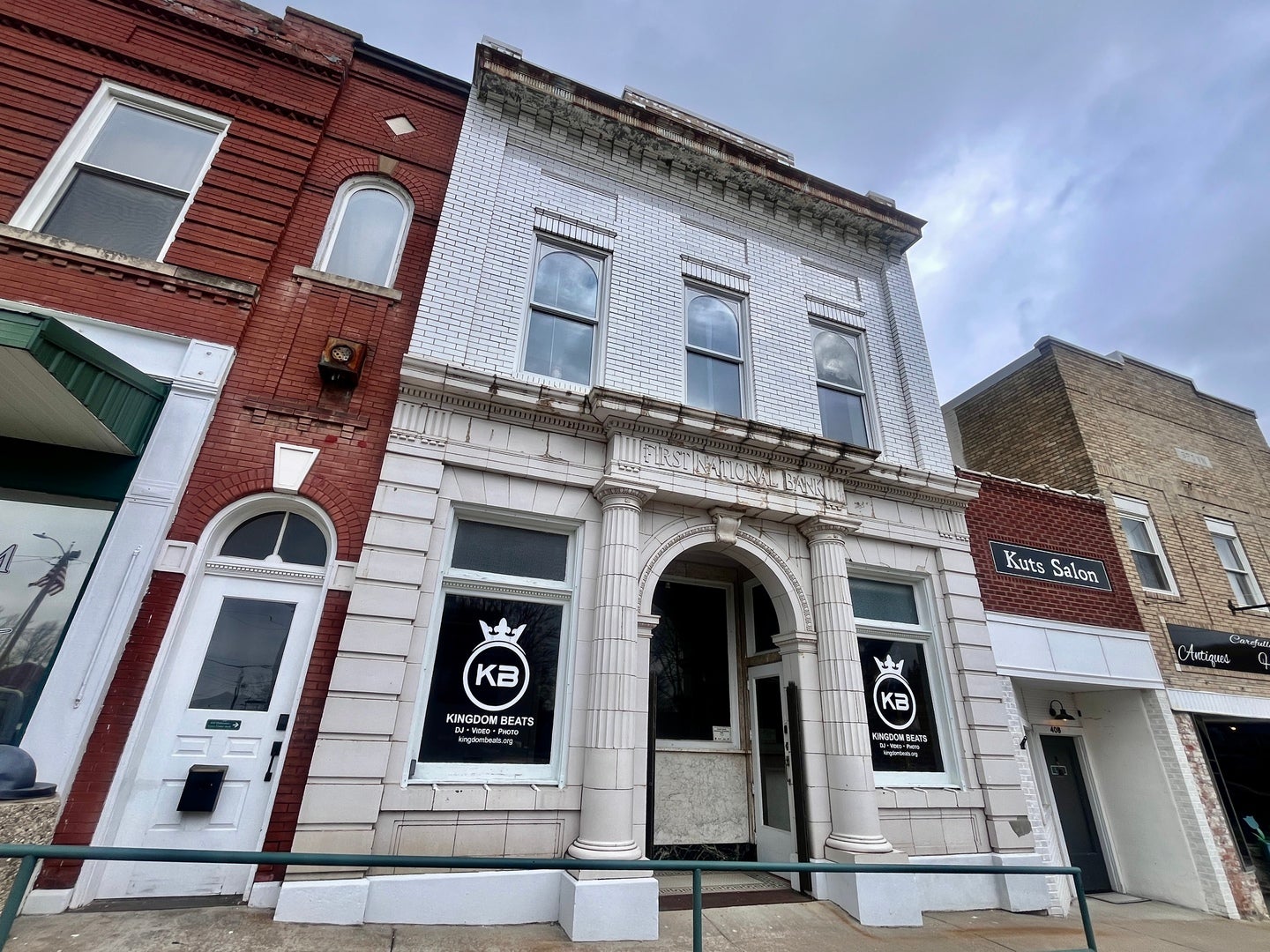 410 Court Street — photo