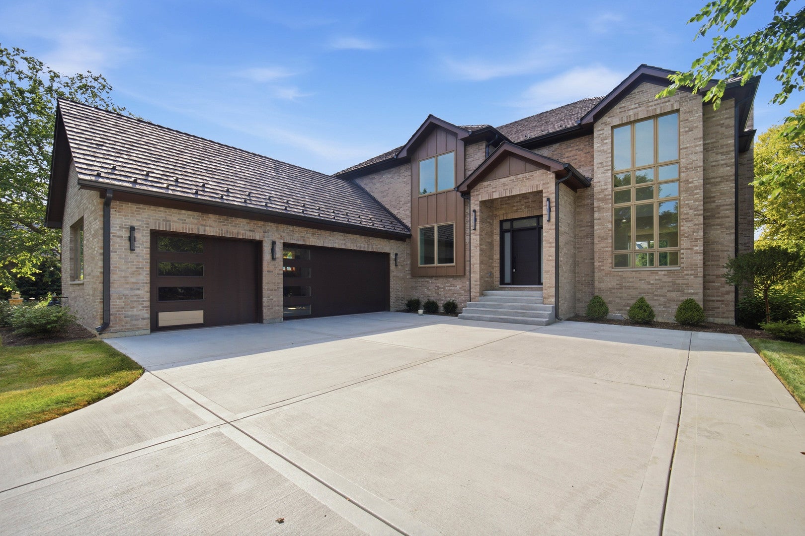 7234 Roxbury Court — photo